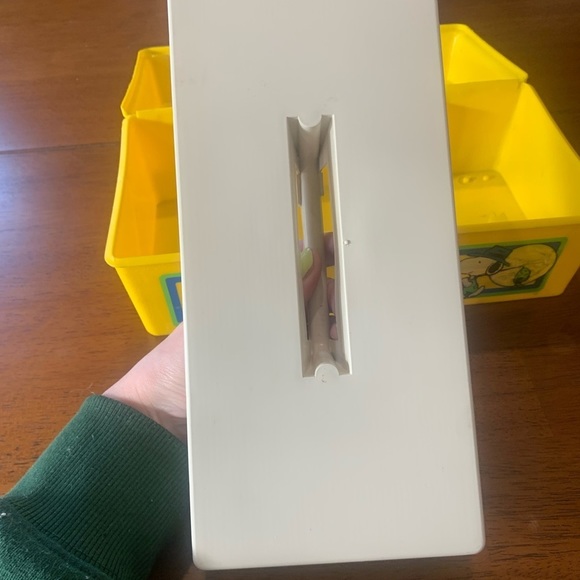 SNOOPY Catch ‘Em Tackle Box Used Great Condtion Peanuts Zebco - Picture 17 of 17